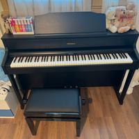 Pianoforte Roland HP700