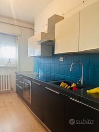 Cucina moderna con induzione