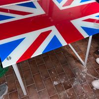 Scrivania con bandiera inglese