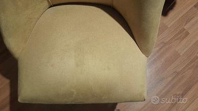 poltrona con poggiapiedi 