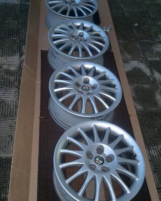 Cerchi in lega Alfa Romeo 156-147