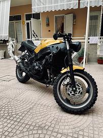 Yamaha FZR 600 - 1990