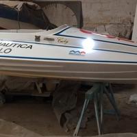 Motoscafo sportivo