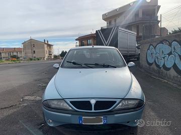 Lancia Y 2000 azzurra
