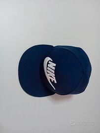 cappello nike
