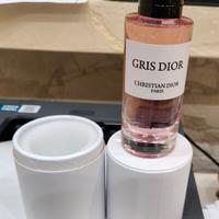 gris Christian Dior 