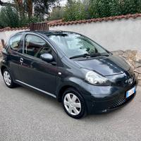 Toyota Aygo 1.0 12V VVT-i 3 porte neopatentati, ok