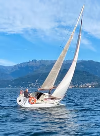 Barca a vela COMET 800