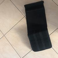 Fascia lombare nera per moto