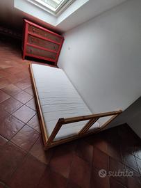 Letto montessoriano singolo Ikea 