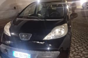 Peugeot 107 1.0 vti  AUTOMATICA X NEOPATENTATI