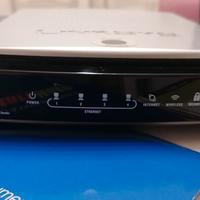 Modem Router WiFi Linksys WRT300N