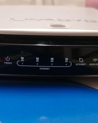 Modem Router WiFi Linksys WRT300N
