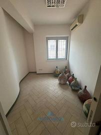 Immobile di 280 m² a Aversa