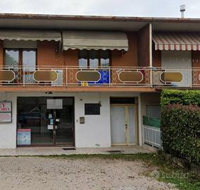 Appartamento di 330 m² con più di 5 locali a Loria