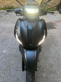 Piaggio Beverly 300 - 2024