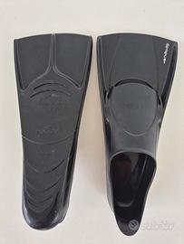 pinne lunghezza 39 cm, taglia 45-46