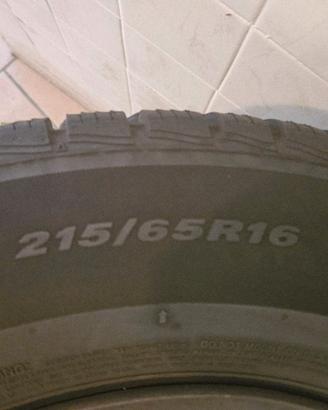 GOMME DA NEVE MISURA 215/65R16 + 4 CERCHI IN FERRO