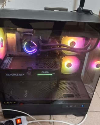 PC fisso asus comprensivo di monitor 23"