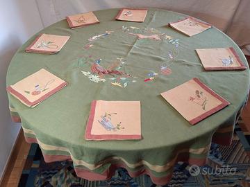 Tovaglia in lino vintage ricami a tema la caccia
