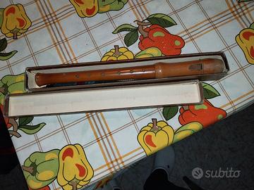 Flauto antico in legno