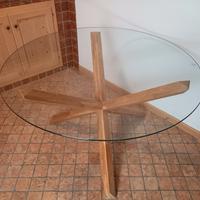 Tavolo nuovo rotondo in vetro e legno