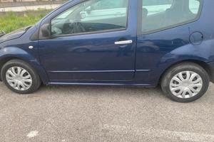 Citroen c2 vista e piaciuta 