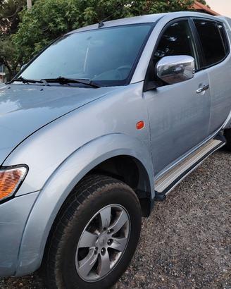 Mitsubishi L 200