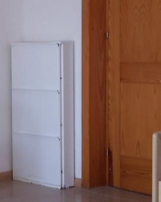 Scarpiera in metallo bianco