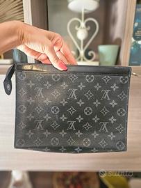 Pochette voyage Louis Vuitton 