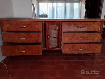 Comò con specchiera