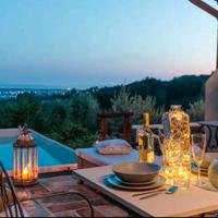 Alcova, villa vista mare nelle colline di Camaiore