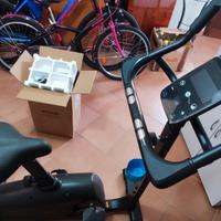 Cyclette autoalimentata 