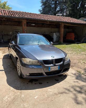 BMW 320i Touring 2006