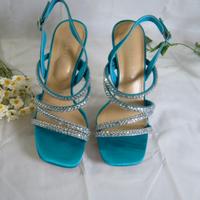 Sandali con tacco color turchese e strass 