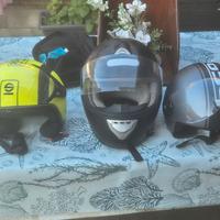  3 caschi moto