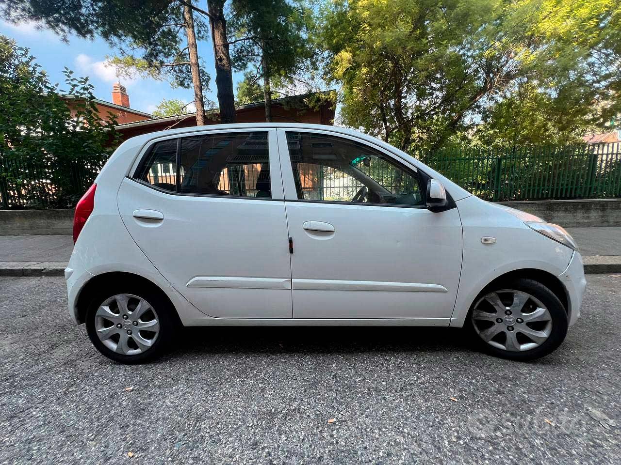 Hyundai I10 2013 photo 2