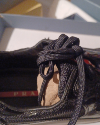 Ballerina con lacci e elastico Prada