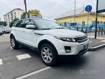 Land Rover Range Evoque 2.2 TD4 5p. Pure