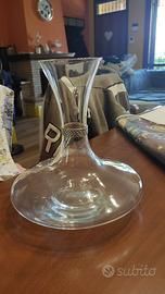 decanter in vetro con bordo in argento