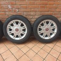4 gomme inverno Hankook 185/65 R15 88T con cerchi