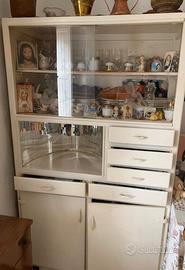 Credenza d'epoca.