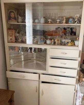 Credenza d'epoca.