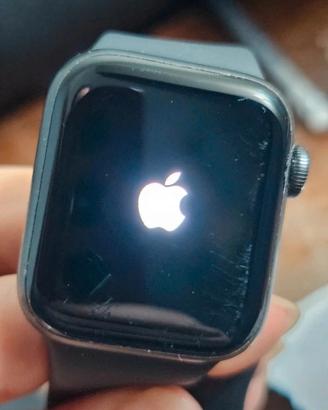 Apple watch SE 40mm GPS e cavo di ricarica