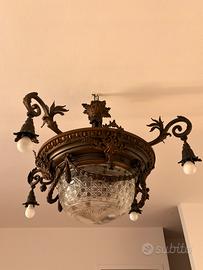 MERAVIGLIOSO LAMPADARIO D’EPOCA