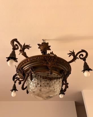 MERAVIGLIOSO LAMPADARIO D’EPOCA