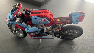 Lego technic moto da strada