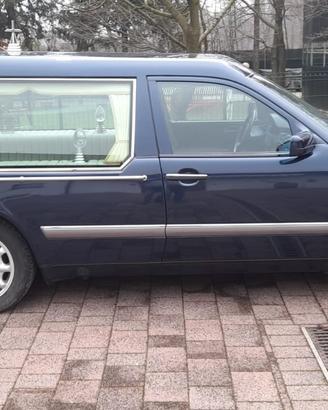  Carro funebre Mercedes 