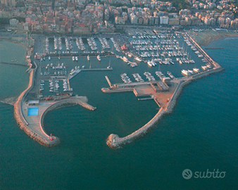 Posto barca porto marina di Nettuno