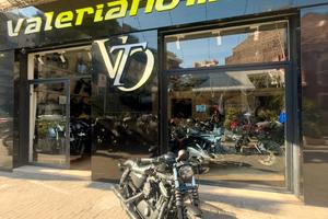 Harley Davidson 883 anno 2016 da VALERIANOMOTO